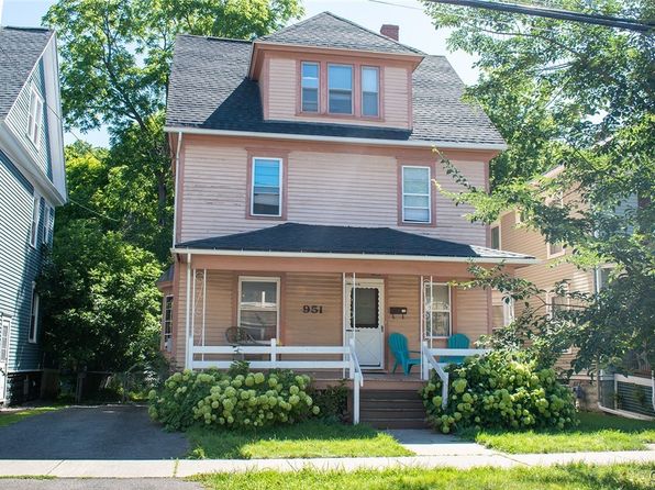 951 Lancaster Ave