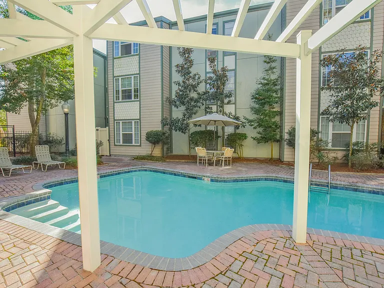 1441 Lake Ave. — Photo 23