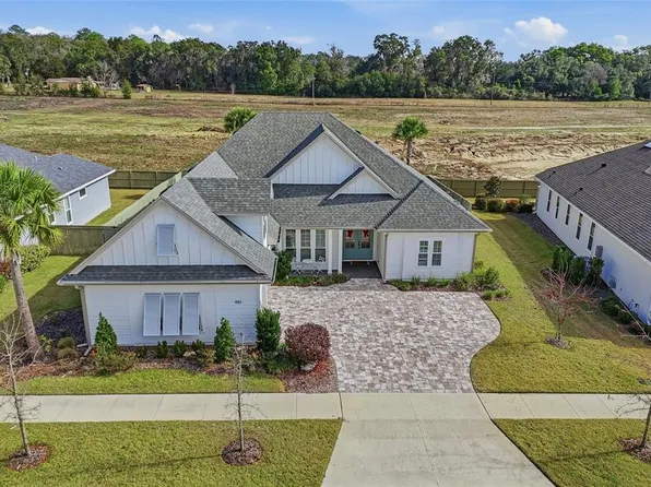 951 SW 120th Dr, Gainesville, FL 32607