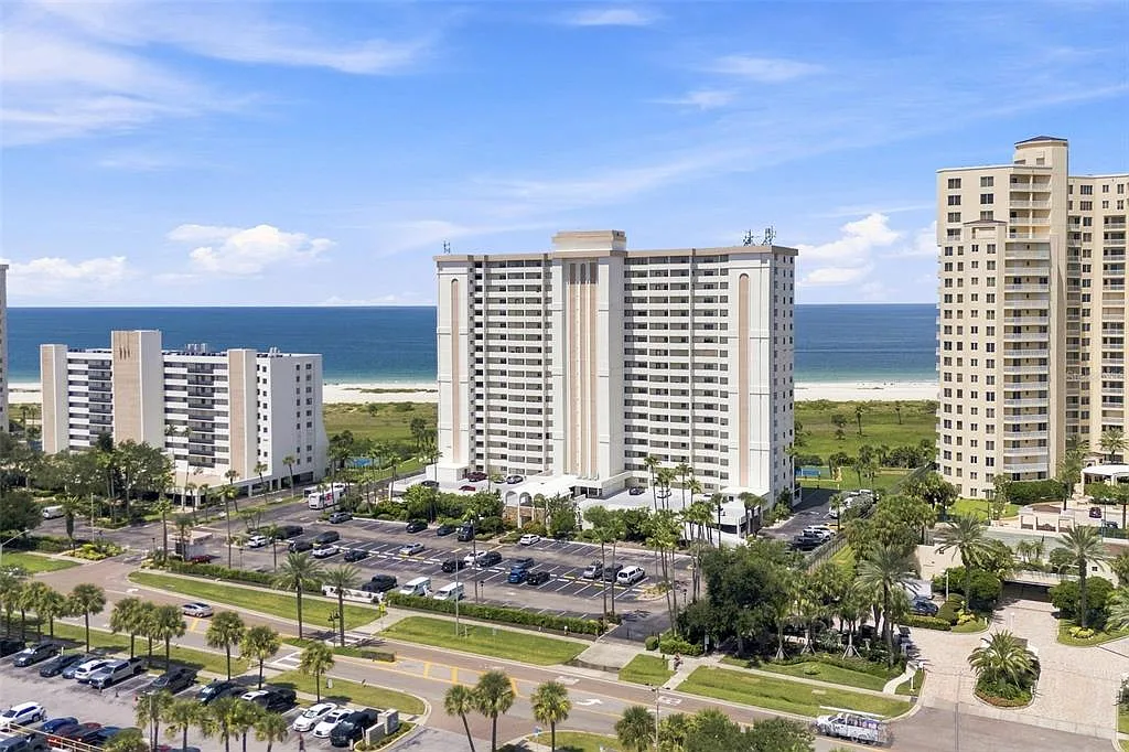 2 bed, 2.0 bath, 1111 sqft, $3,000 — Photo 1