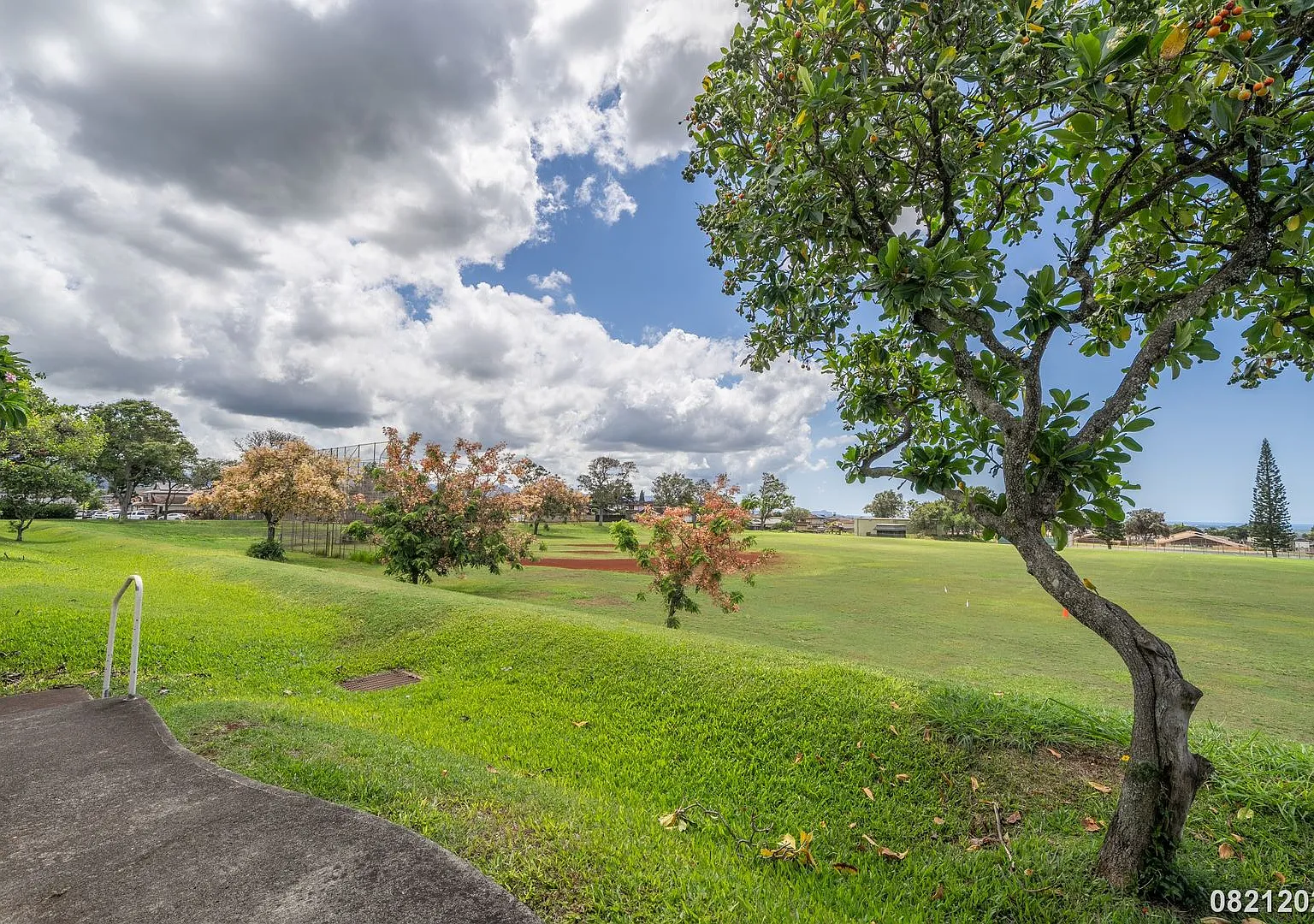 Bright And Cozy 2br/1ba/1pkg Unit In Royal Palm (Waipahu) — Photo 3