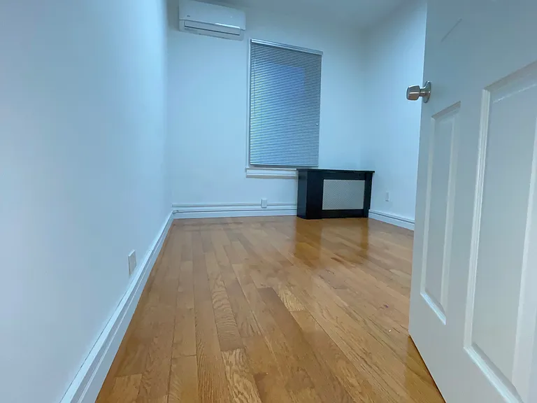 1101 Banner Ave #2 — Photo 5