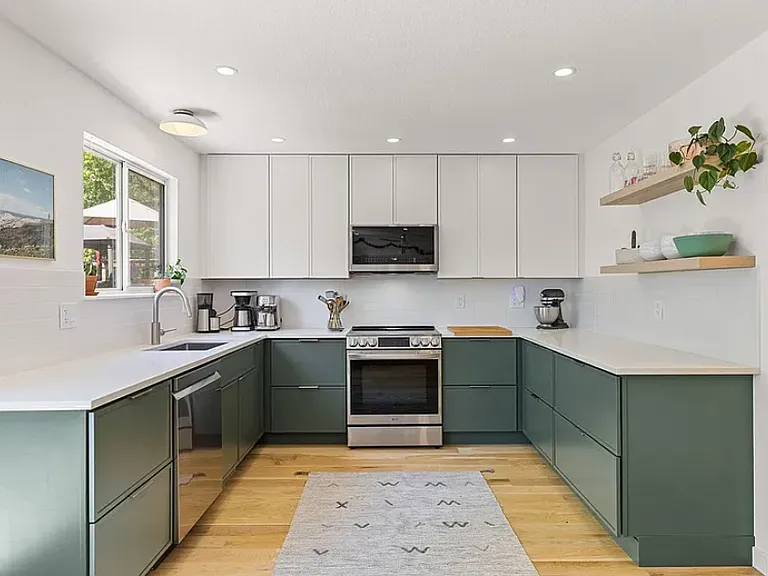 2297 Bristol St — Photo 15