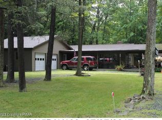 564 Sir Jeoffrey Ct, Blakeslee, PA 18347