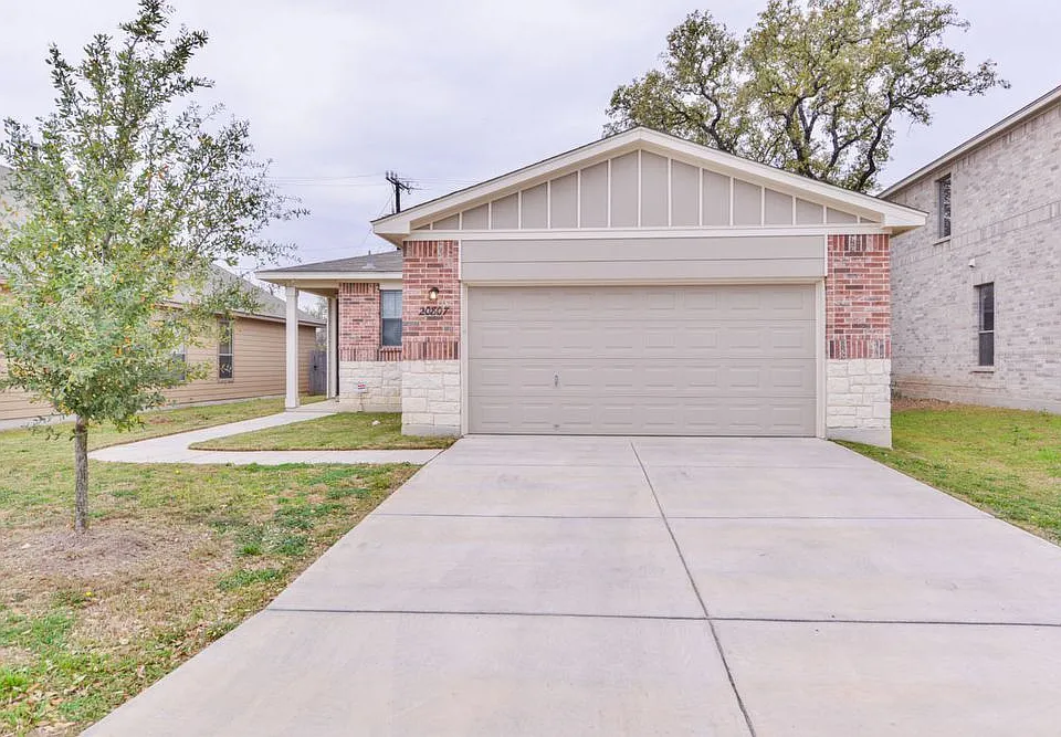 20807 Coral Spur