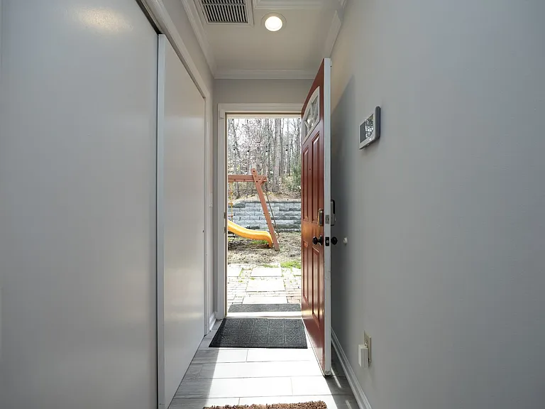 506 Bayberry Dr — Photo 25