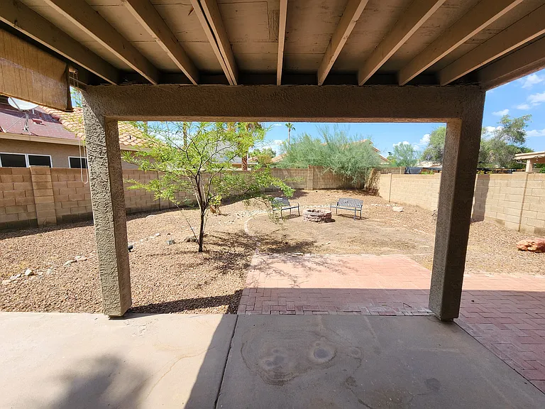 4118 E Woodland Dr — Photo 17