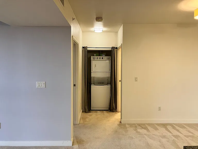 600 Queen St #803 — Photo 6