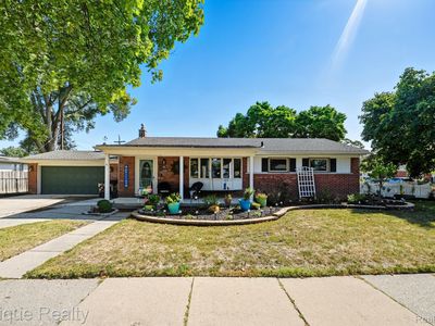 3085 Grange Rd, Trenton, MI, 48183