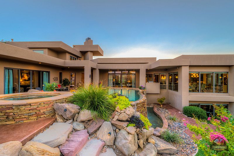 Back Patio,
						:
						Flower garden, negative edge pool