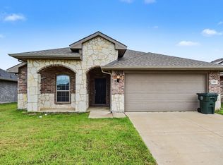 132 Willowbend Loop, Mabank, TX 75147