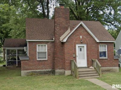 300 N Oakland Ave, Carbondale, IL, 62901