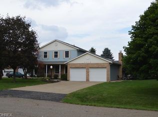 2315 Vixen St NW, North Canton, OH 44720