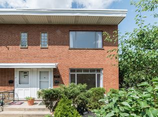 4866 Crain St #D, Skokie, IL 60077
