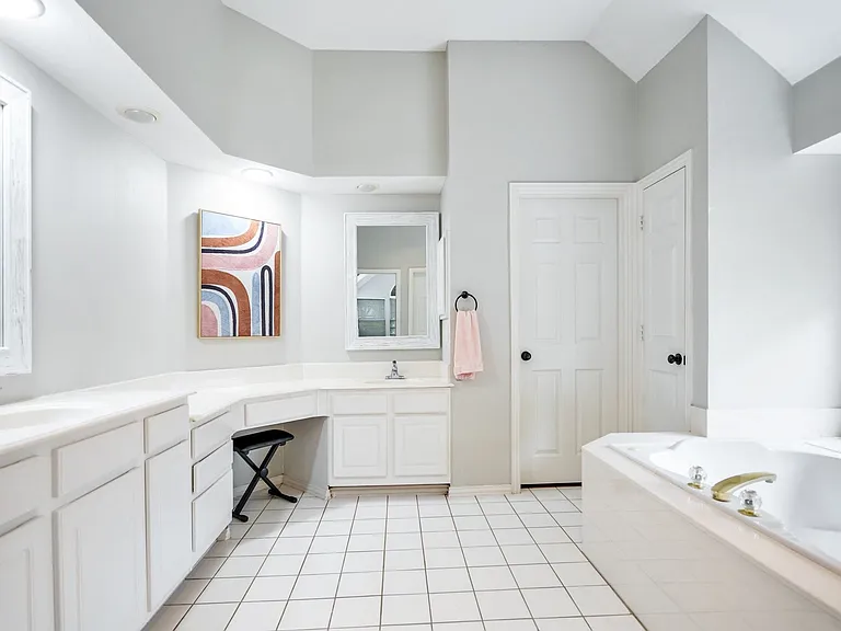1408 Comanche Dr — Photo 12