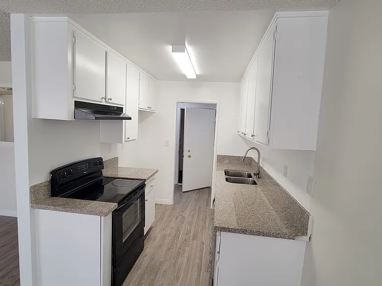 5461 KESTER — Photo 3