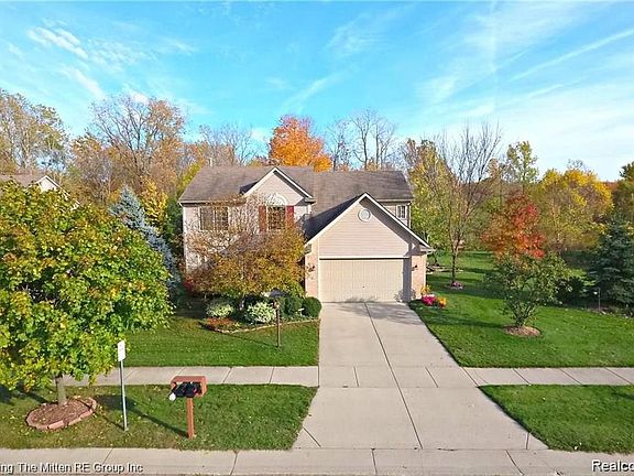 2nd image of 13879 Arlene Ln