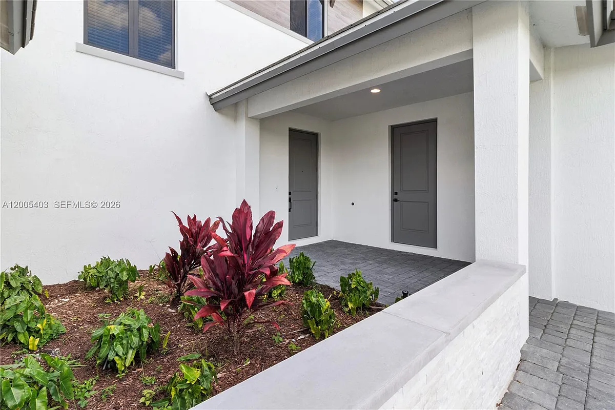 Building Photo - 2391 SW 123rd Ter