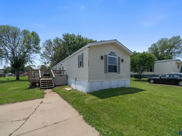 5703 W Owl Pl, Sioux Falls, SD 57107