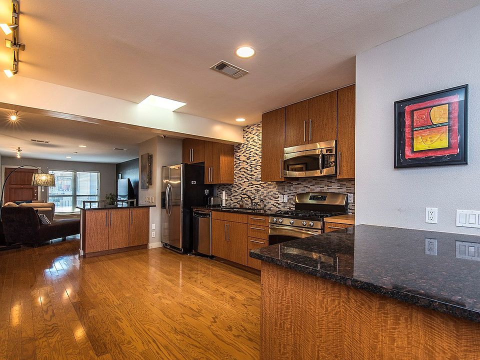 1st image of 1115 W 10th St APT 202