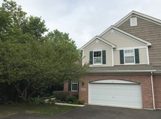 217 Trentt Dr, Batavia, IL