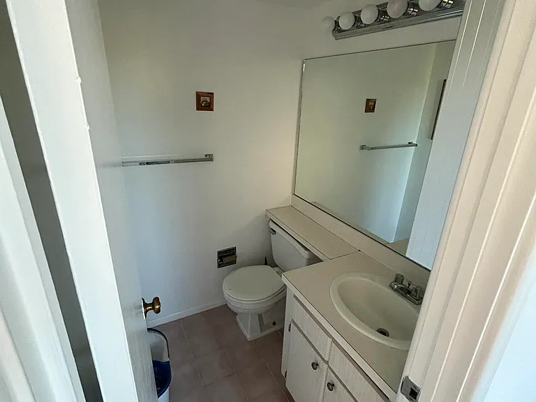 2540 Boundbrook Blvd #205 — Photo 2