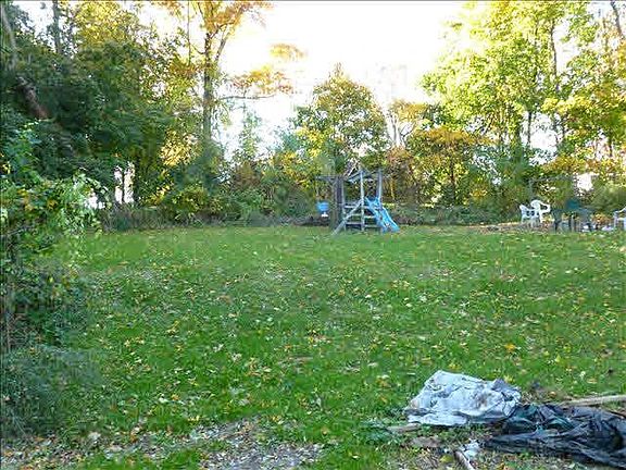 2nd image of 113 Longfellow Dr