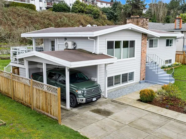 3535 Richmond Rd, Saanich, BC V8P 4P9
