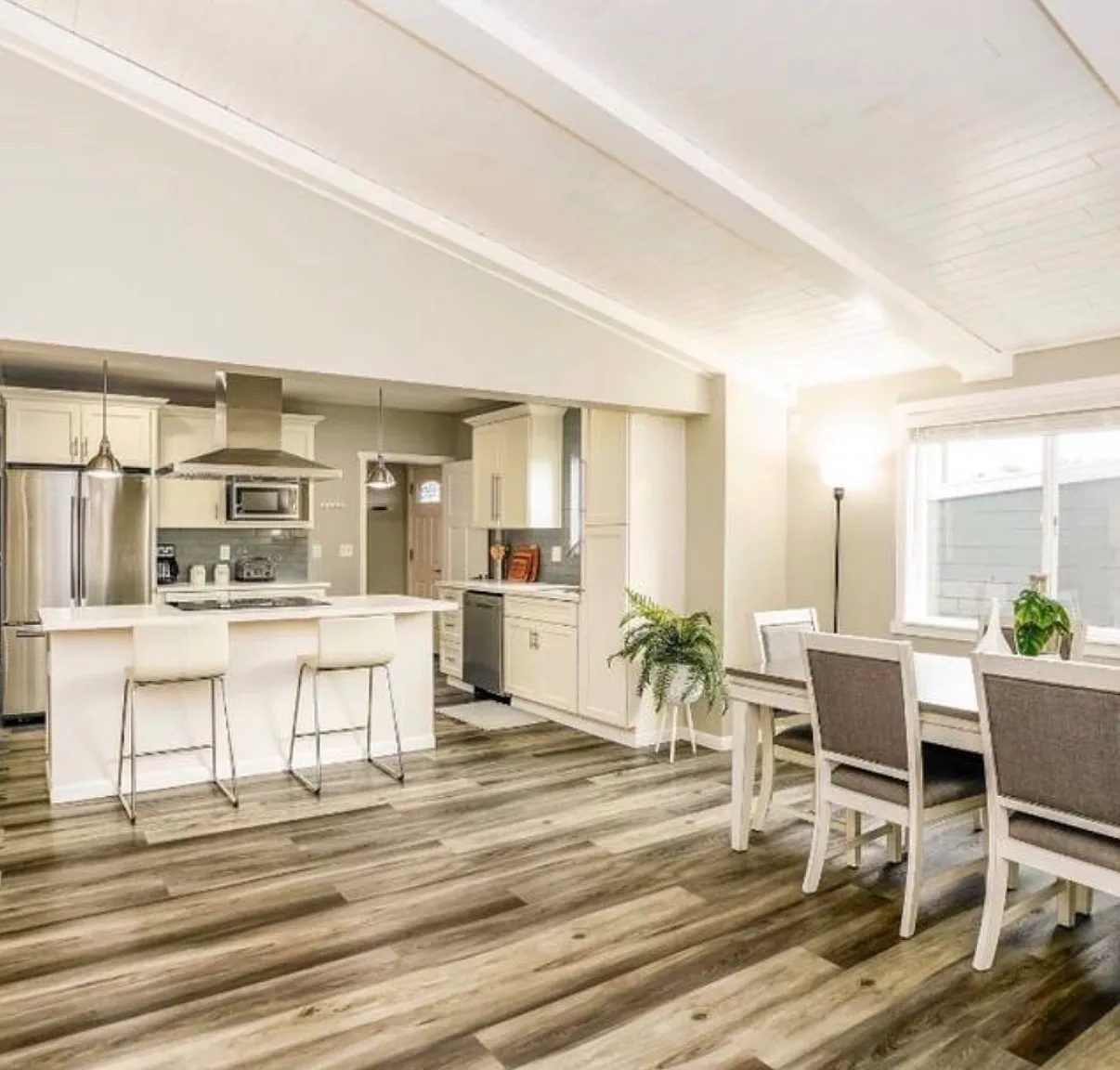 3 bed, 1500 sqft, $3,300 — Photo 4