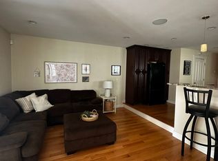 557 E 7th St, South Boston, MA 02127