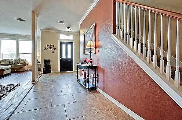 2832 Elm Fork Dr — Photo 2