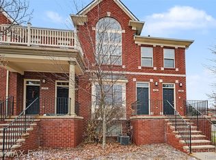 1582 Devon Ln, Troy, MI 48084