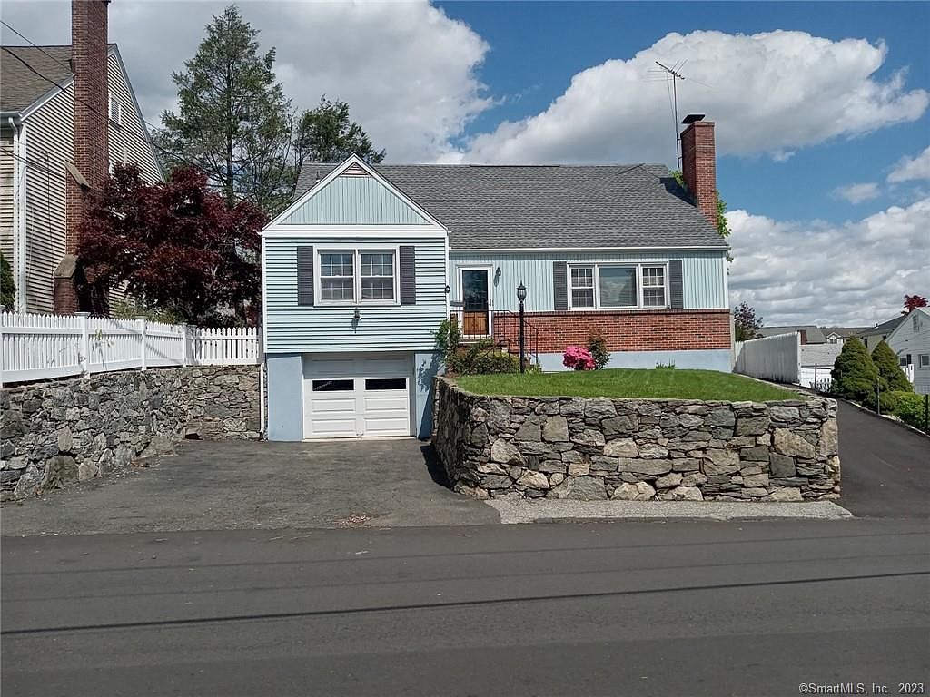 76 Treat Ave, Stamford, CT 06906 Zillow