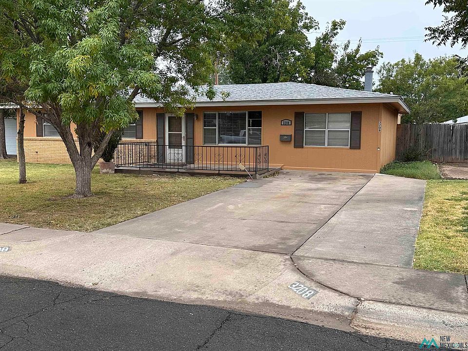 1st image of 3208 Bandolina Ave