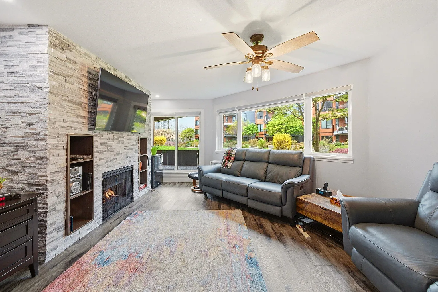 1150 Quayside Dr #108 photo 1
