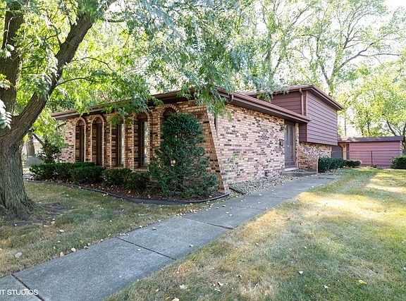 4th image of 15458 S Park Ave