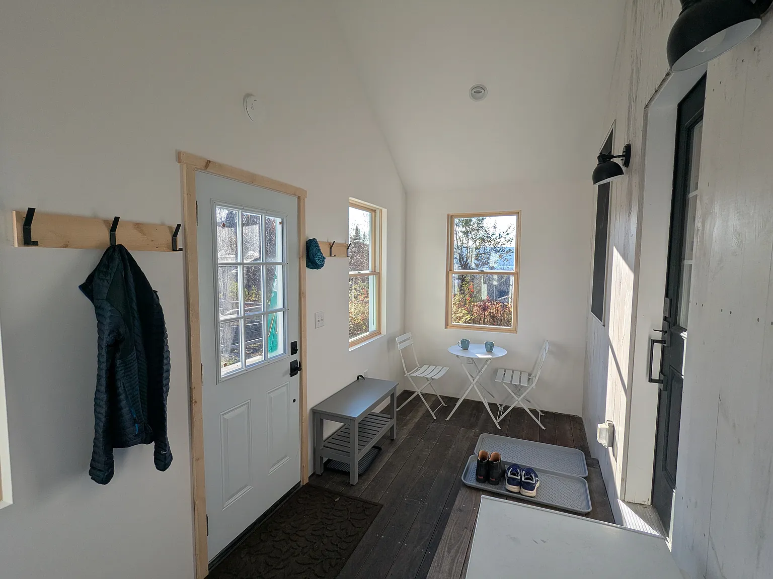 1 bed, 400 sqft, $1,600 — Photo 3