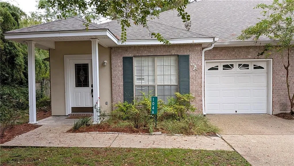 2 bed, 1100 sqft, $1,600 — Photo 1