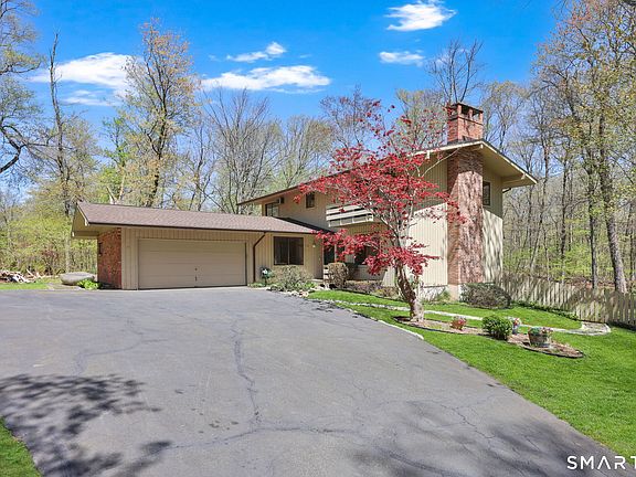 5th image of 18 Ledgewood Road