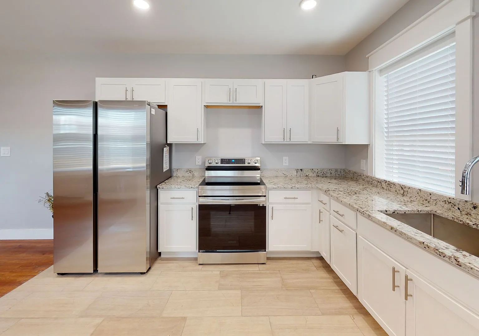 Waitlist for Aug2027Jul2028 Now Open! | 6BR/6BA Off Campus Housing in Fort Sanders Near UTK — Photo 3