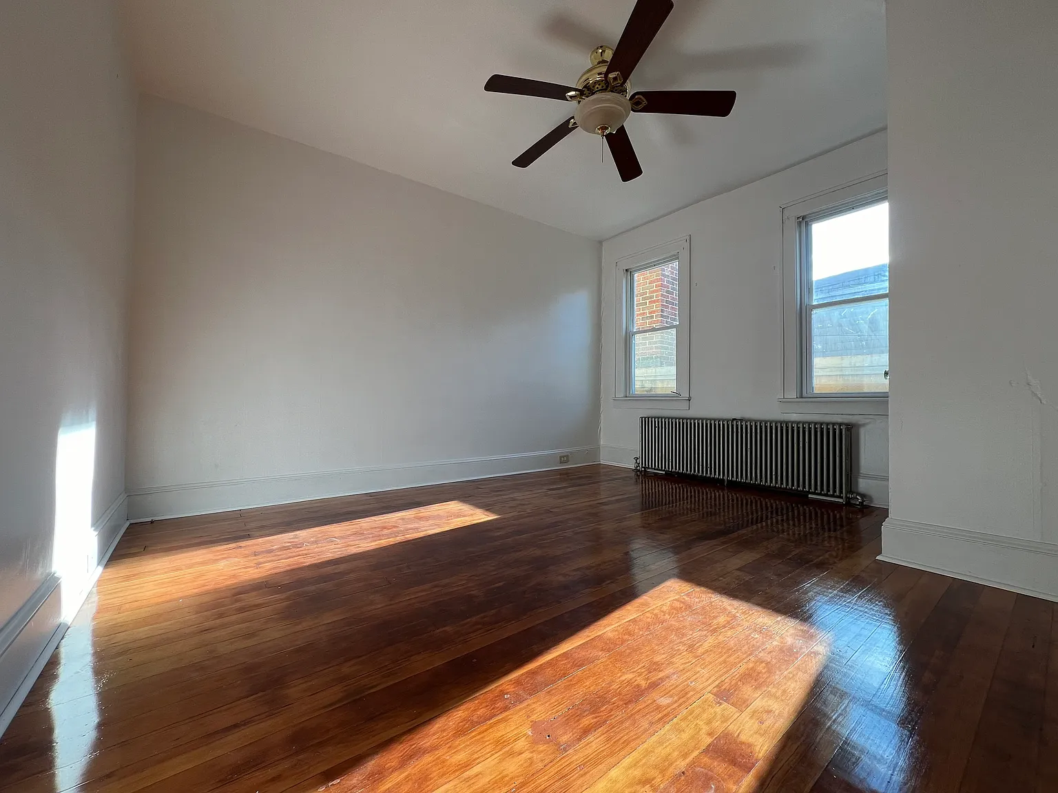 2 bed, 1400 sqft, $995 — Photo 4