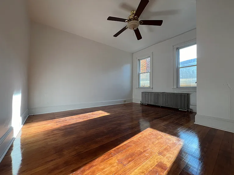 46 E Bacon St — Photo 4
