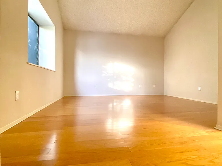 1705 W Alhambra Rd — Photo 7
