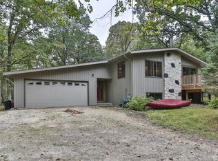 247 Cove Rd, Hudson, WI 54016