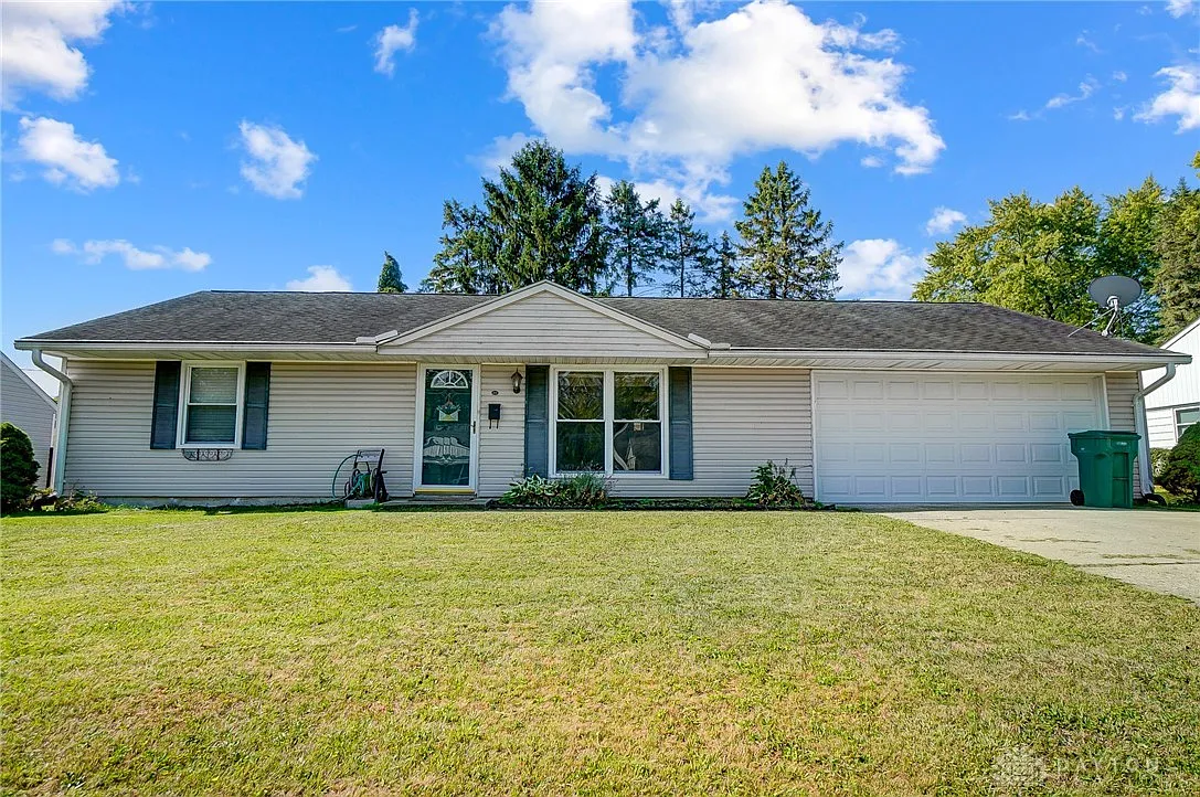 1531 Marinette Dr photo 1