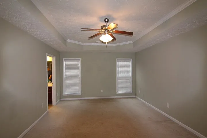 9032 Scottsdale Ct — Photo 12