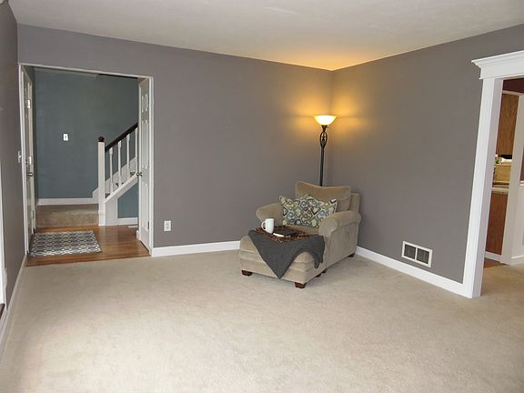 4th image of 7724 Haverhill Ct