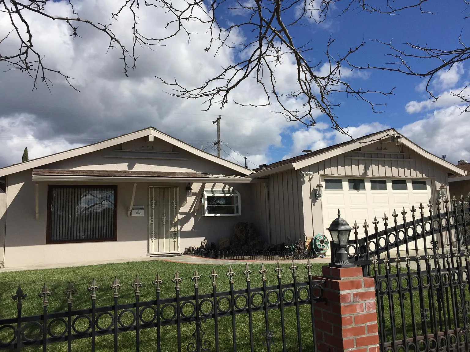 1440 Mount Whitney Dr photo 1