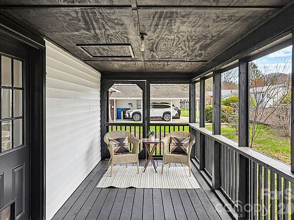 4th image of 26 Francis St