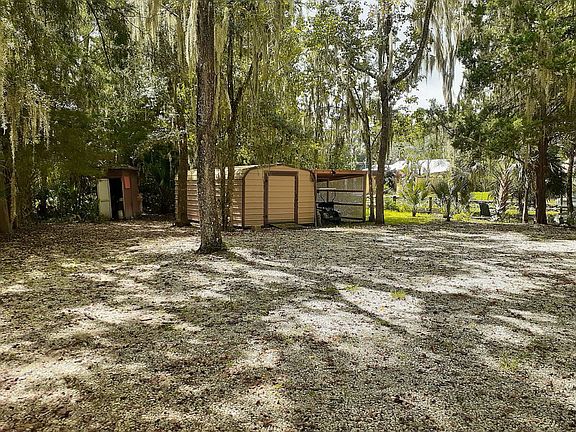 3rd image of 108 Longwood Cir